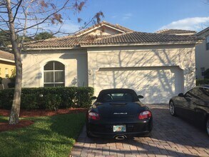 6111 Arlington Way in Fort Pierce, FL - Building Photo - Building Photo