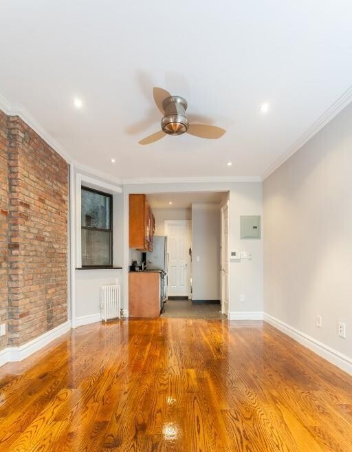 382 E 10th St, Unit 2A in New York, NY - Building Photo - Building Photo