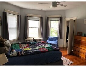 154 Durnell Ave-Unit -1 in Boston, MA - Building Photo - Building Photo