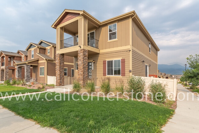 1322 Antrim Loop in Colorado Springs, CO - Building Photo - Building Photo
