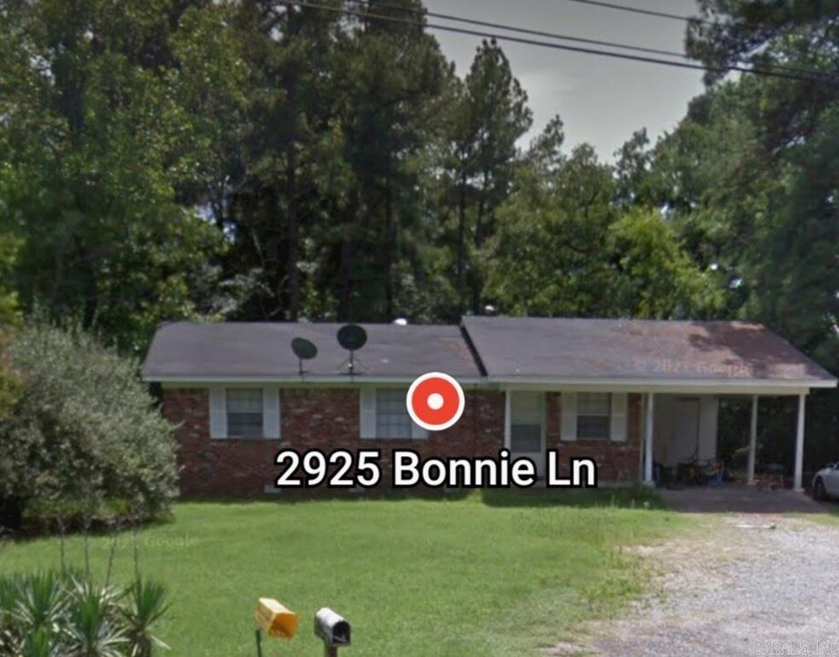 2925 Bonnie Ln in Little Rock, AR - Building Photo