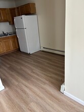 1057 E Main St in Bridgeport, CT - Building Photo - Building Photo