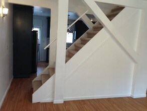2823 Edwards Wy in Pittsburgh, PA - Building Photo - Building Photo