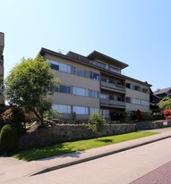 2130 W 3rd Ave in Vancouver, BC - Building Photo