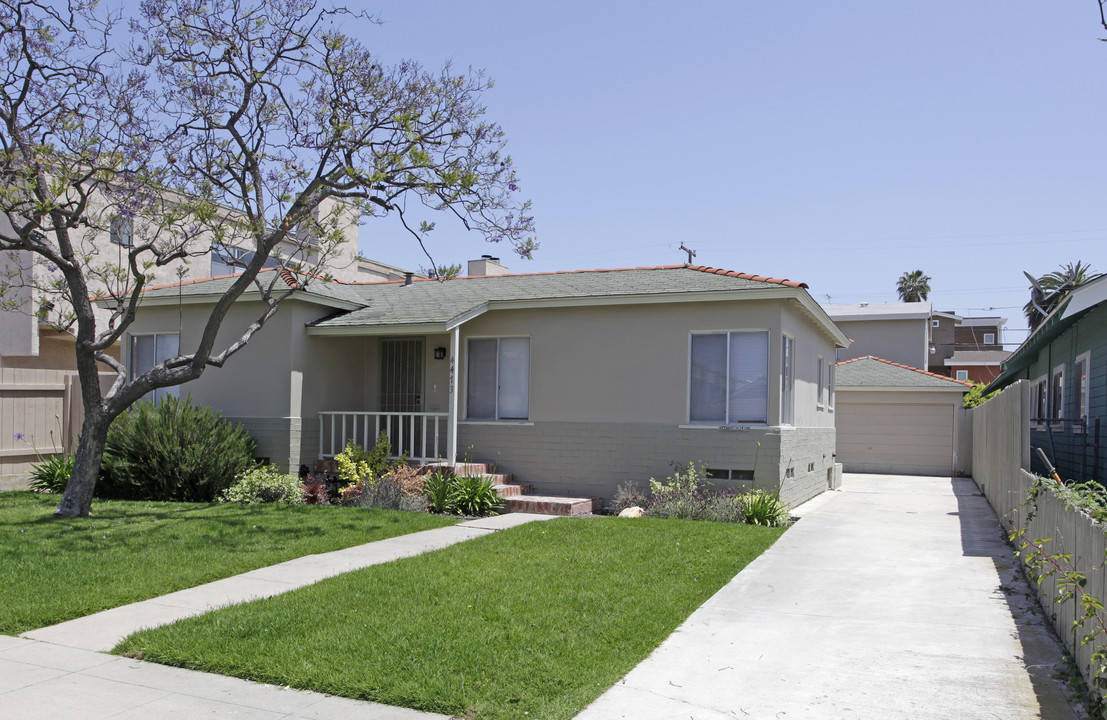 RE Louisiana in San Diego, CA - Building Photo