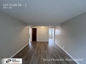 446 Olian Dr in Hazelwood, MO - Building Photo - Building Photo