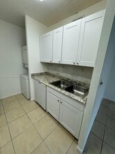 10120 Twin Lakes Dr in Coral Springs, FL - Building Photo - Building Photo