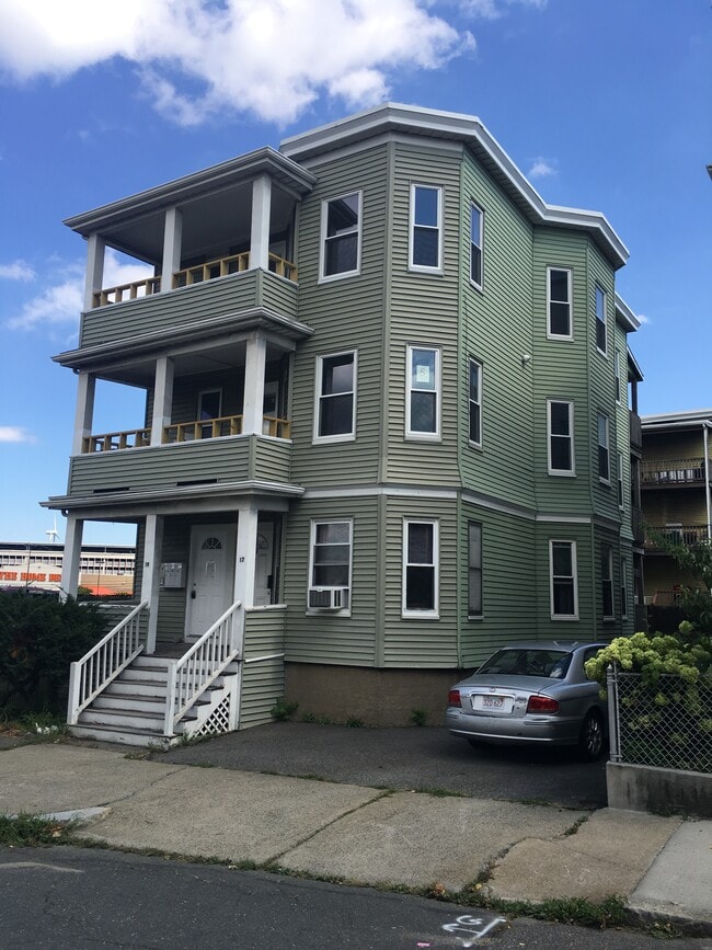 19 New Hampshire Ave, Unit 3 in Somerville, MA - Building Photo - Building Photo