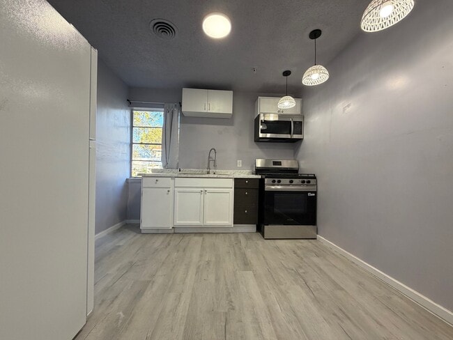 2501 Gilbert Cir in Arlington, TX - Building Photo - Building Photo