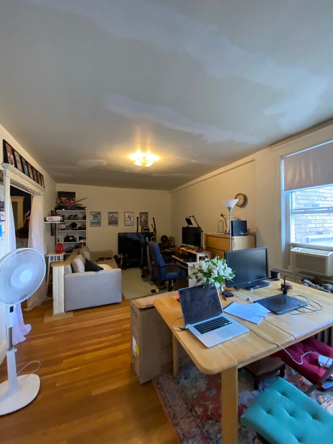 1642 Commonwealth Ave, Unit 3