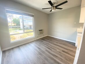 5810 Amaya Dr in La Mesa, CA - Building Photo - Building Photo