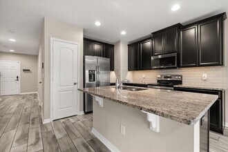 1155 Water Iris Wy in Orlando, FL - Building Photo - Building Photo