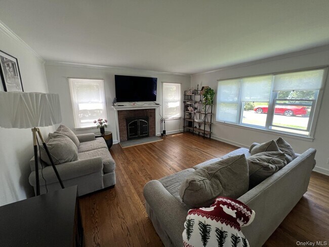 184 Johnson Rd in Scarsdale, NY - Building Photo - Building Photo