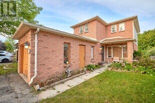 111 Garden Dr in Barrie, ON - Building Photo