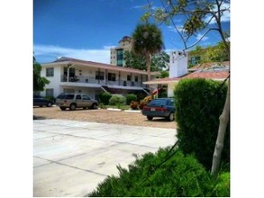 609 Golden Gate Pt in Sarasota, FL - Building Photo - Building Photo