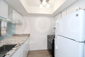 2049 W Bloomfield Rd in Phoenix, AZ - Building Photo - Building Photo