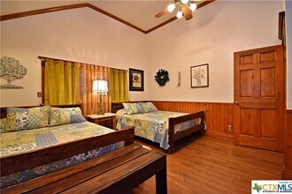 1508 TX-46 in New Braunfels, TX - Building Photo - Building Photo