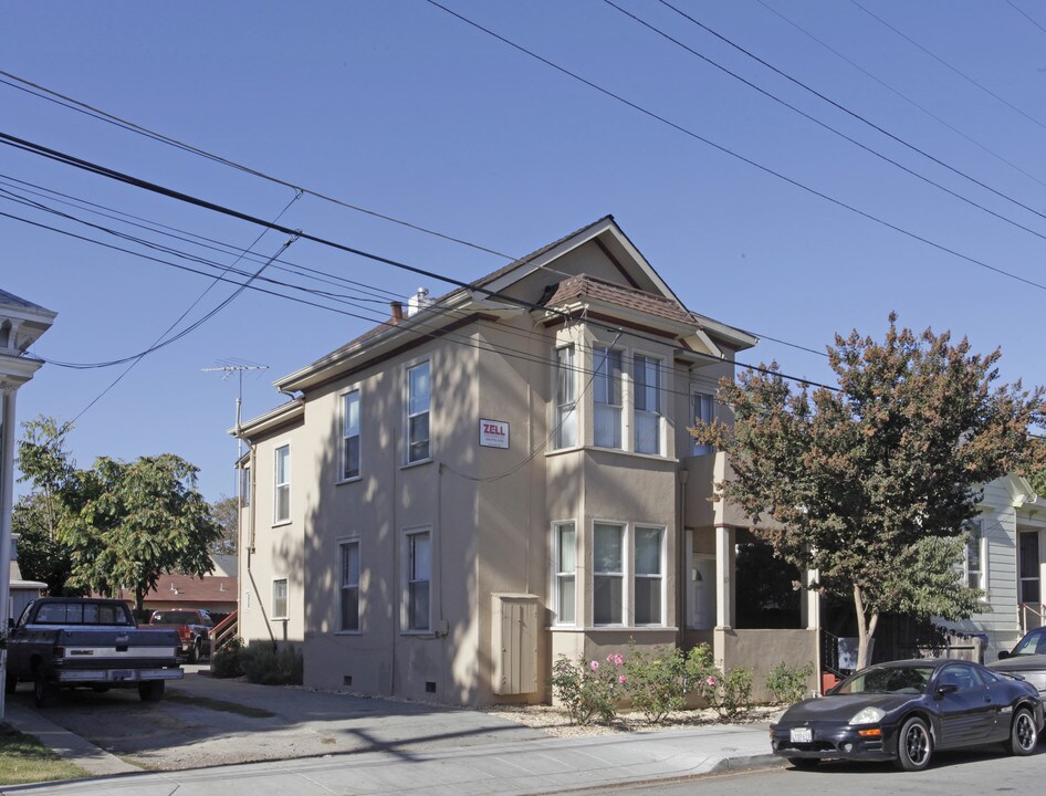 69 N 12th St in San Jose, CA - Building Photo