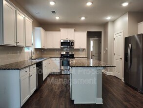 9415 Segundo Ln in Charlotte, NC - Building Photo - Building Photo