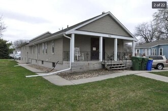 324 7th Ave S, Unit Unit # 2 in Brookings, SD - Foto de edificio - Building Photo