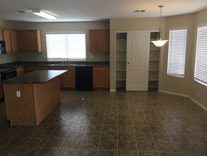 8644 W Kathleen Rd in Peoria, AZ - Building Photo - Building Photo