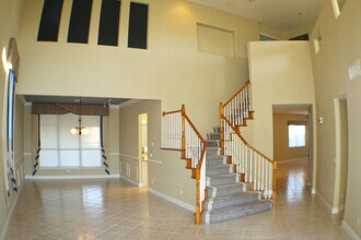 308 Doe Run Cir in Henderson, NV - Building Photo - Building Photo