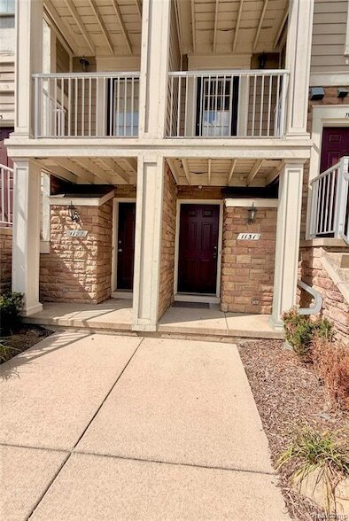 1131 Beaver Run in Troy, MI - Foto de edificio