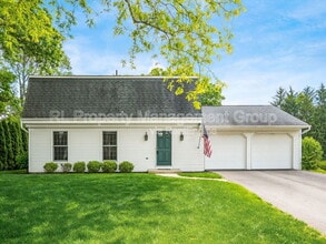 1627 Keats Ct in Columbus, OH - Foto de edificio - Building Photo