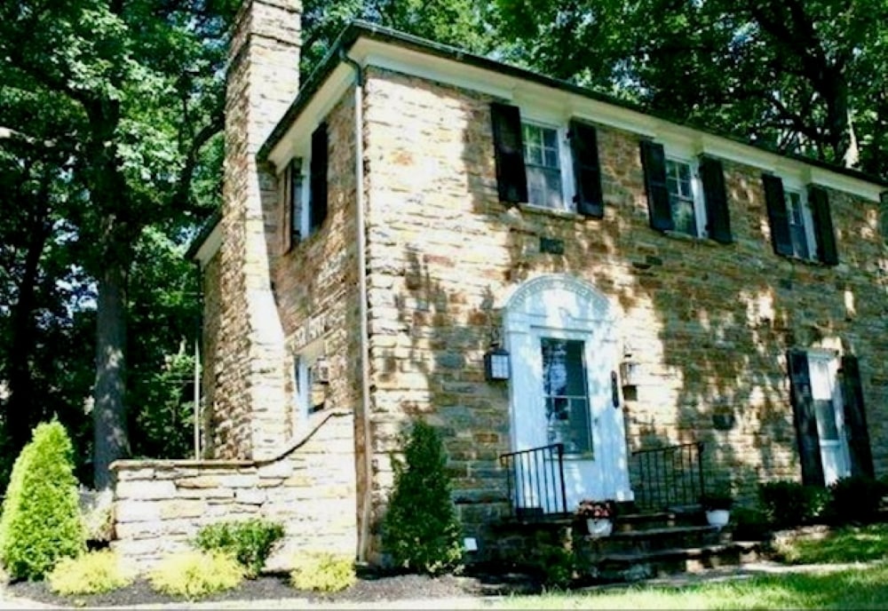 4006 Loch Raven Blvd in Baltimore, MD - Foto de edificio