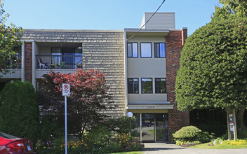 The Pauline in White Rock, BC - Building Photo - Building Photo