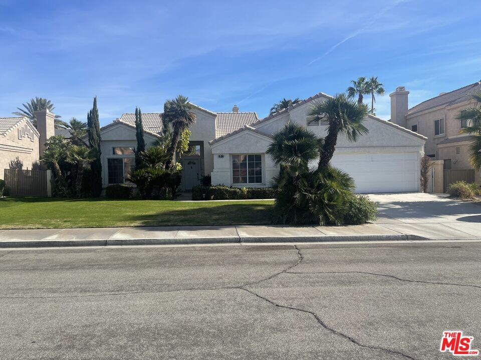 45360 Desert Fox Dr in La Quinta, CA - Building Photo