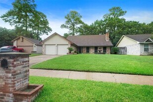 9614 Charter Ridge Dr in Houston, TX - Building Photo