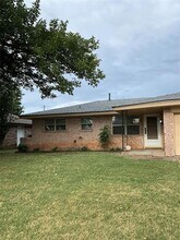 4313 Suntane Rd in Del City, OK - Building Photo - Building Photo