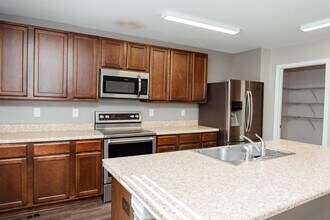 4624 Plover Dr in Crestview, FL - Building Photo - Building Photo