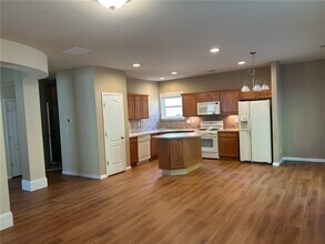 130 Creekwood Tr in Acworth, GA - Building Photo - Building Photo