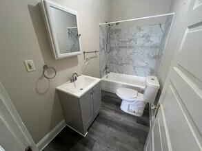 703 Newington Ave, Unit 2F in Baltimore, MD - Building Photo - Building Photo