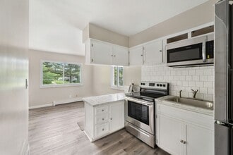 849 E Wilbeth Rd in Akron, OH - Building Photo - Building Photo