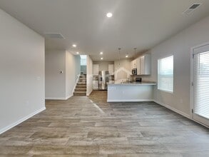 3232 Emberly Dr in Roebuck, SC - Foto de edificio - Building Photo