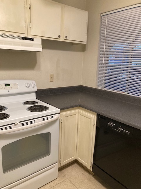 1714 13th St, Unit Apt. A in Sacramento, CA - Foto de edificio - Building Photo