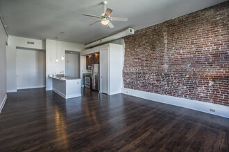 The Washburn in Memphis, TN - Building Photo - Interior Photo