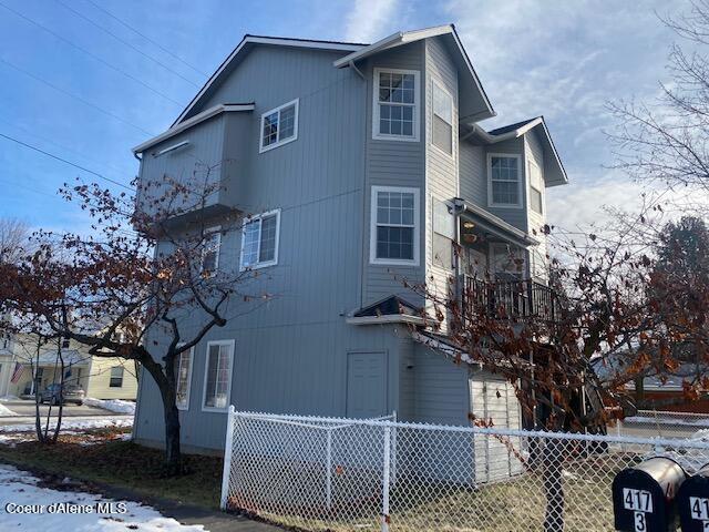 417 N Henry St in Post Falls, ID - Building Photo