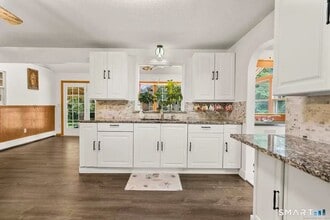 668 Ellington Rd in South Windsor, CT - Building Photo - Building Photo