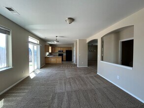 380 Southwest 33rd Drive in Redmond, OR - Building Photo - Building Photo