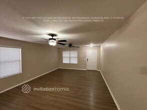 203 E Valley View Dr in Phoenix, AZ - Foto de edificio - Building Photo