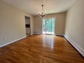 429 10th St in Palisades Park, NJ - Building Photo - Building Photo