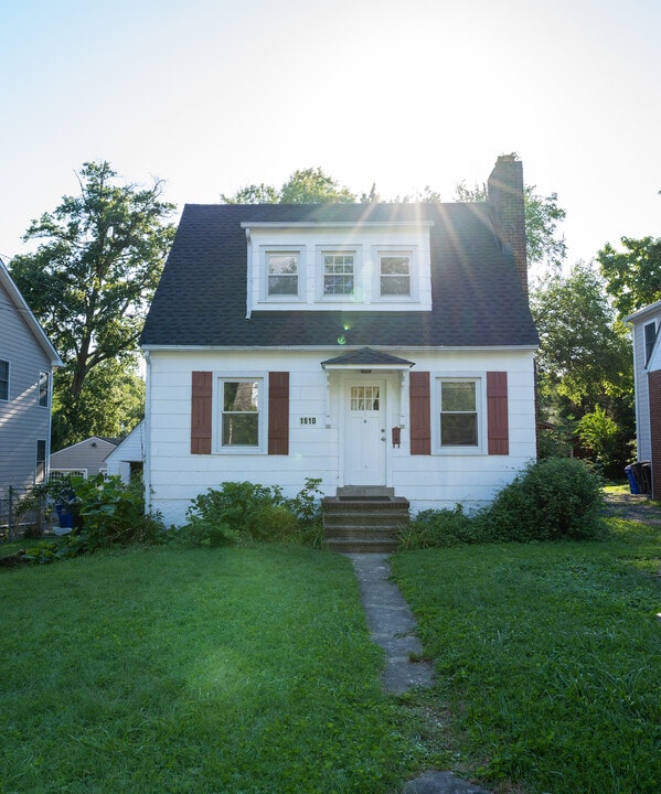 1810 N Underwood St in Arlington, VA - Foto de edificio