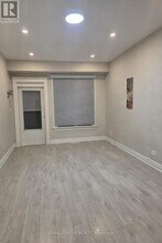 4554 Third Ave in Niagara Falls, ON - Building Photo - Building Photo