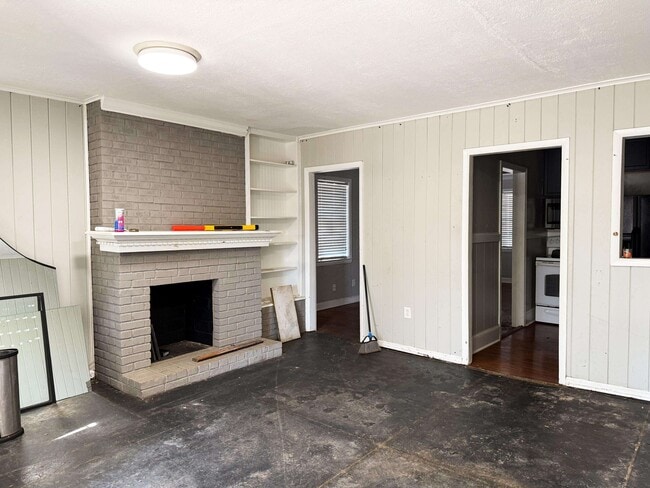 1027 Waring Rd in Memphis, TN - Building Photo - Building Photo