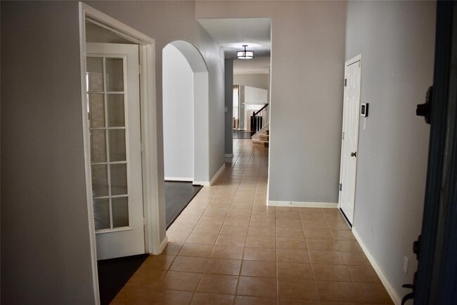 21559 Kings Bend Dr in Kingwood, TX - Foto de edificio - Building Photo