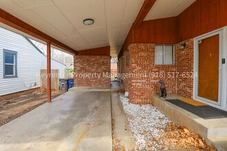 953 E 37th St in Tulsa, OK - Building Photo - Building Photo